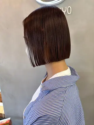 ミディアム カラー センターパート/ 暖色カラーayuのヘアスタイル