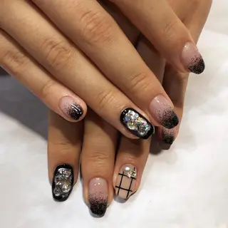 ネイル 新井 ひなののネイルデザイン