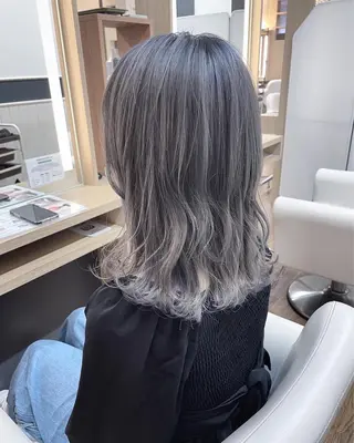 ミディアム 奈良 優輝のヘアスタイル