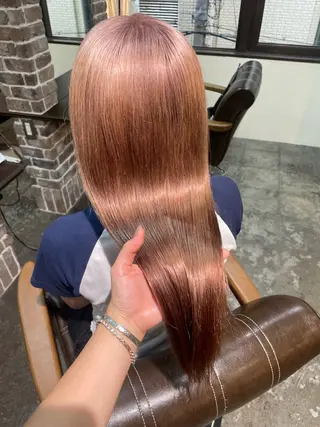 ロング カラー 🧸顔周りカット /透明感🎀のヘアスタイル