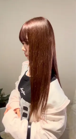 ロング ブリーチ/ハイトーン /透明感のヘアスタイル