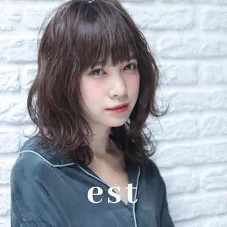 ミディアム 和田 真弥のヘアスタイル