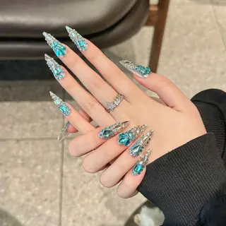 ネイル KIMI 🐰のネイルデザイン