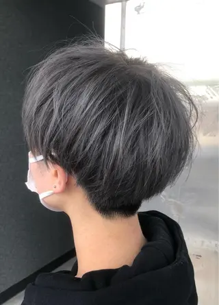 ショート カラー ダブルスキルエクステ /羽エクステ白石宇由のヘアスタイル