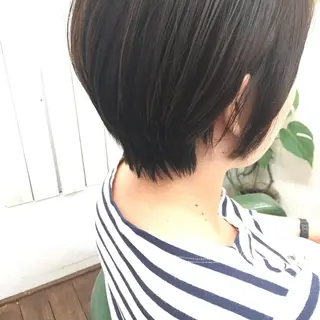 ショート カラー 阪本 美紀のヘアスタイル