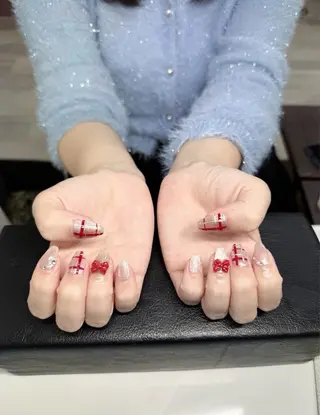 ネイル Destiny Nails2のネイルデザイン