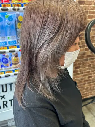 セミロング カラー 久木原 ゆりのヘアスタイル