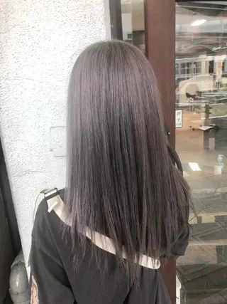 セミロング カラー ダブルスキルエクステ /羽エクステ白石宇由のヘアスタイル