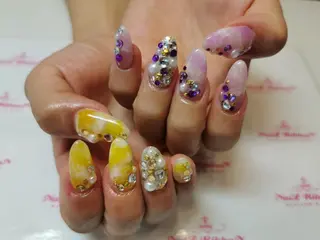 ネイル ネイルリボン 受付スタッフのネイルデザイン