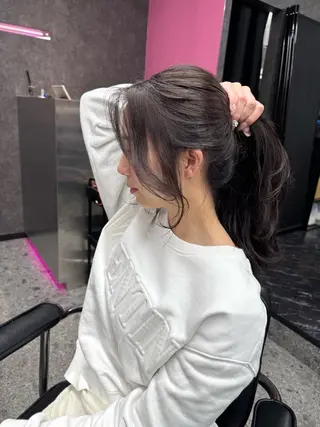 ロング 艶髪ハイトーン特化 梅田美容室SLYのヘアスタイル