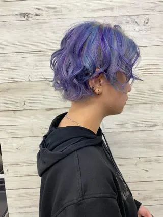 セミロング カラー ヘアアレンジ LAVENDIA 初音のヘアスタイル