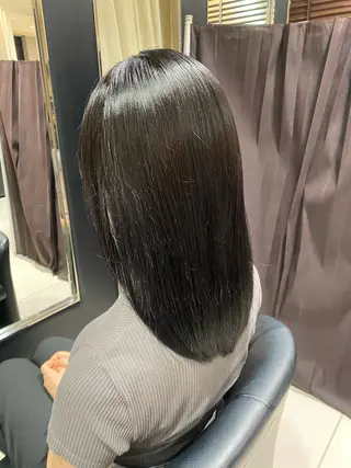 ミディアム 仲宗根 美鈴のヘアスタイル