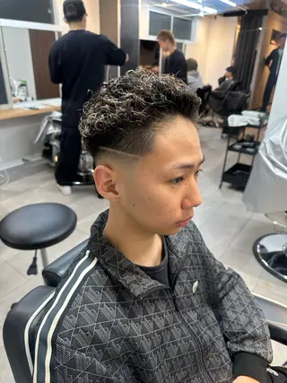 カラー パーマ メンズ 🇺🇸大宮パーマ 波巻き/ツイスパのヘアスタイル