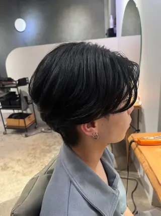 カラー メンズ 友 美海のヘアスタイル