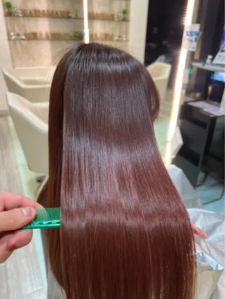 ロング WiLL DoLL所属・加藤 沙枝のヘアスタイル