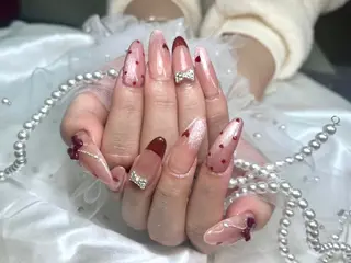 セミロング che'ri nailのネイルデザイン