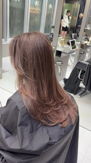 ロング 🫧バレイヤージュ/ ハイトーン/ミズキのヘアスタイル