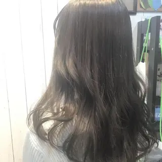 ロング カラー embrace エンブレイスのヘアスタイル