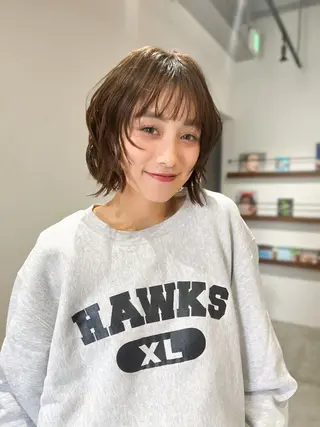 ショート パーマ 渡邊 百咲のヘアスタイル