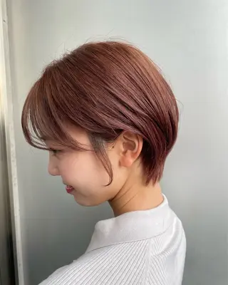ショート 金子 芽威のヘアスタイル