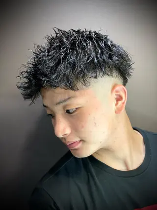 ショート パーマ 浅見 天翔のヘアスタイル