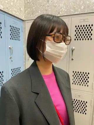 ショート 透明感カラー 大人グレージュ有村のヘアスタイル