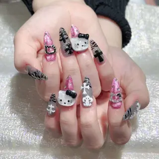 ネイル Queens ゲンのネイルデザイン