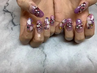 ネイル ネイルリボン 受付スタッフのネイルデザイン