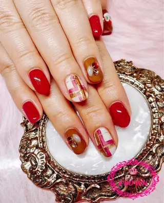 ネイル CROWN プライベートサロンのネイルデザイン