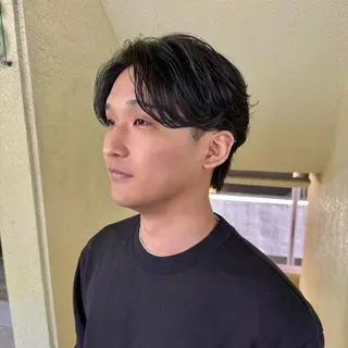 ショート パーマ メンズ センターパート 田形清流のヘアスタイル