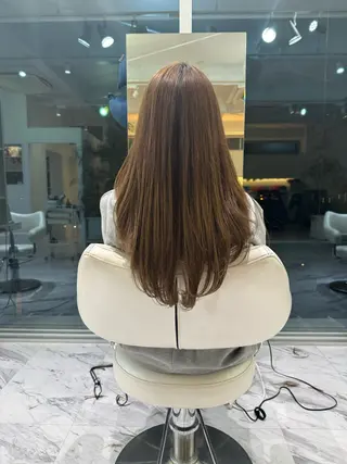 ロング 新美 恵里子のヘアスタイル