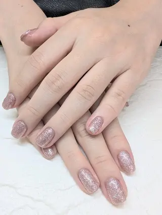 ネイル eclat BEAUTY NAIL SALON　枚方市駅前店所属・松本 ひとみのネイルデザイン