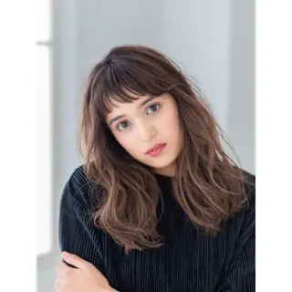 ロング カラー (スタイリスト)牧 好美のヘアスタイル