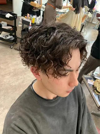 ミディアム くせ毛多毛特化 高橋　淳のヘアスタイル