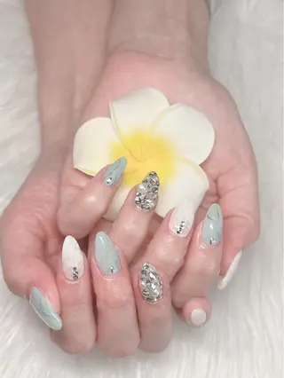 ネイル nail&eye Ariesのネイルデザイン