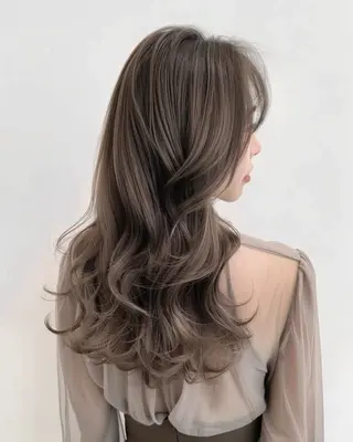 ロング カラー ♡韓国ハイトーンモテ カラー🧡ᩚMIKUのヘアスタイル