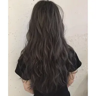 ロング カラー lani ブリーチ /ダブルカラーのヘアスタイル