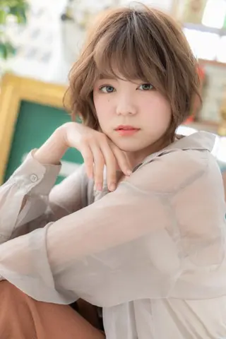 ショート カラー 土井 美奈代のヘアスタイル