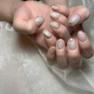 ネイル 里見 麗のネイルデザイン