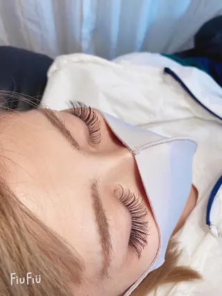 マツエク・マツパ inni hair design works所属・Nomura Syukaのマツエク・マツパデザイン