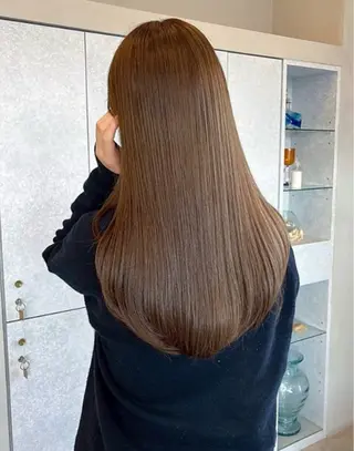 ロング カラー 🎨ハイトーン/ デザインカラー 内藤のヘアスタイル