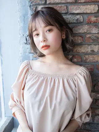 ミディアム カラー ノグチ ナツコのヘアスタイル