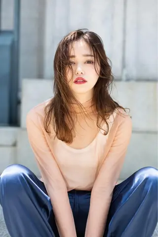 セミロング カラー ツジガキ ユウスケのヘアスタイル