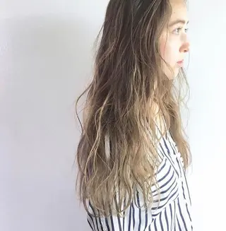 ロング カラー HATSUMEI ゆうまのヘアスタイル
