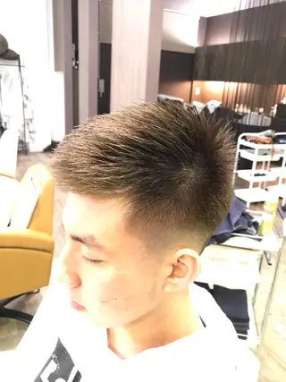 メンズ 佐々木 浩之のヘアスタイル