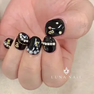 ネイル アトリエ　ミモザ所属・いまむら あかりのネイルデザイン