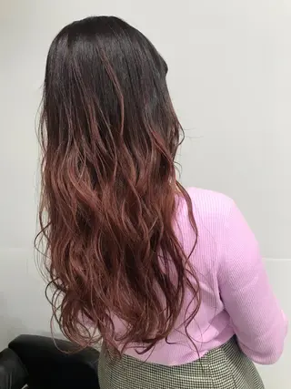 ロング 横山 奈央のヘアスタイル