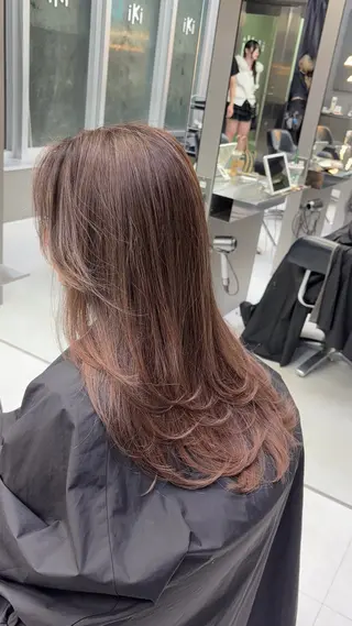 ロング 🫧バレイヤージュ/ ハイトーン/ミズキのヘアスタイル
