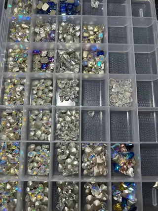 ネイル Theone栄店 田口のネイルデザイン