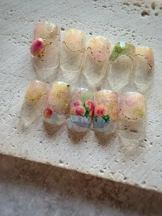 ネイル FIORITURA Maikoのネイルデザイン